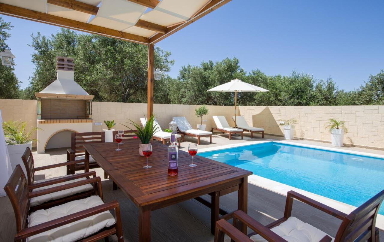 Villa Elisabeth View Gerani  Exterior foto